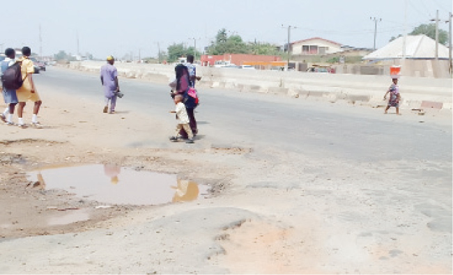 Road users beg Tinubu to complete Lagos-Ibadan