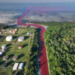 Argentina: Canal mysteriously turns red