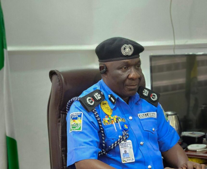 Police kill five suspected kidnappers