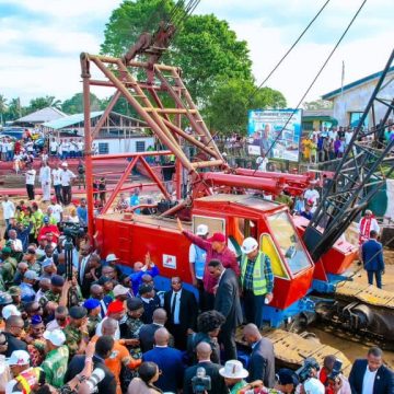 PHOTOS: Gov Umo Eno flags off Oron marine jetty reconstruction