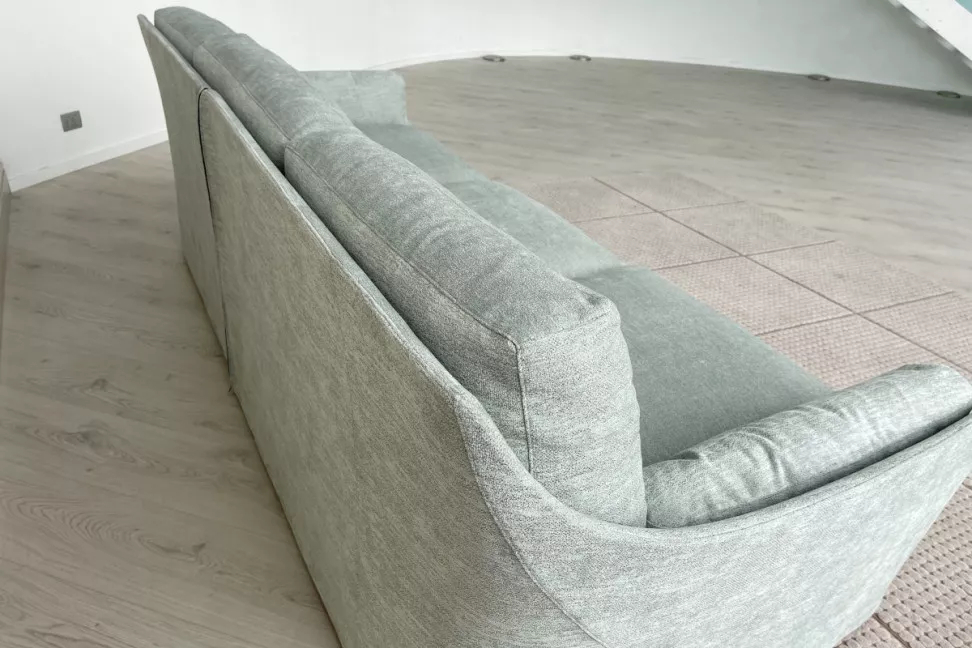 giorgetti-vittoria-sofa-expo-offer