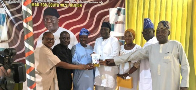 Club celebrates president