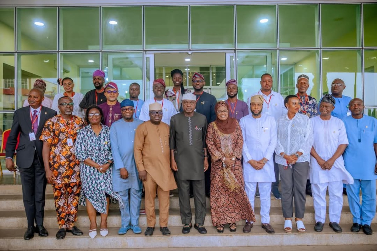 Oyebanji receives new EKSU alumni executives, pledges support