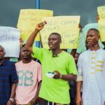 Residents of Kolo protesting