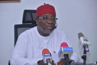 Abia govt moves to avert teachers’ strike, begins talks with NUT