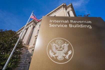 IRS extends tax filing,