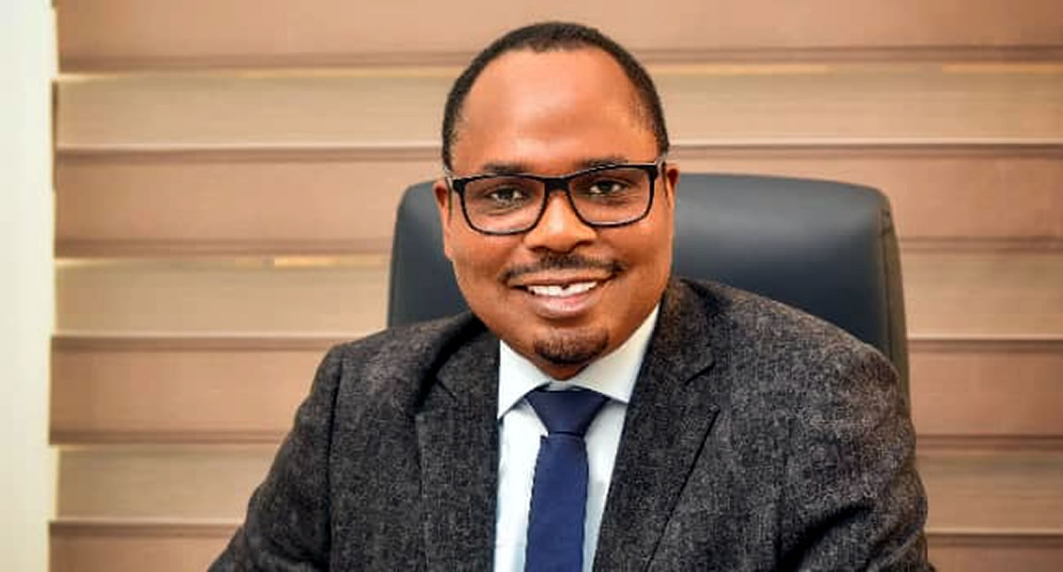 Blinkers , Opeyemi Abe