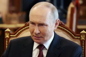 Putin suspends bombing