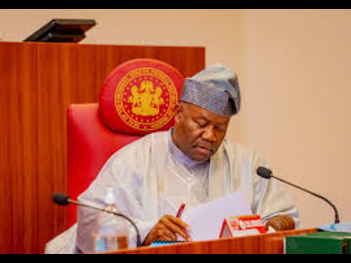 laud Akpabio's leadership virtues, Akpabio hails Nigerian workers