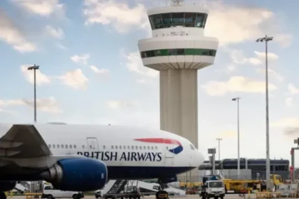 UK: Co-pilot's mistake causes fire on British Airways flight
