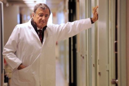 Etienne-Emile Baulieu dies