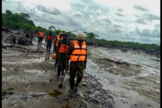 Army dismantles 21 illegal refineries, arrests 36 oil thieves in Niger Delta