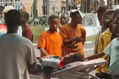 Oyo govt commiserates with family , Protesters demand justice as stray bullet kills WAEC candidate in Ibadan, killing of secondary school student in Oyo
