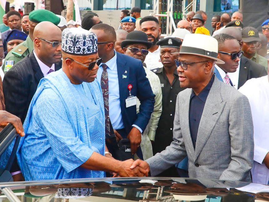 Wike and Akpabio at the commissioning of Kugbo Bus Terminal in the Federal Capital Territory (FCT)