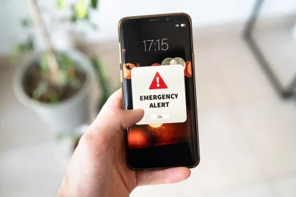 UK emergency war alert display on a phone,