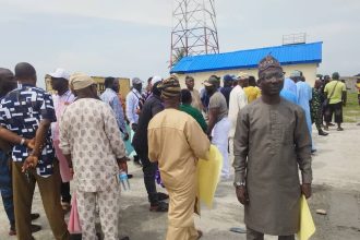 protest by truck loaders