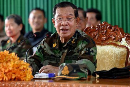 Cambodian Senate, President Hun Sen talking
