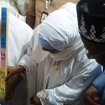 Bauchi State First Lady, Aisha Bala Mohammed, administering the drug