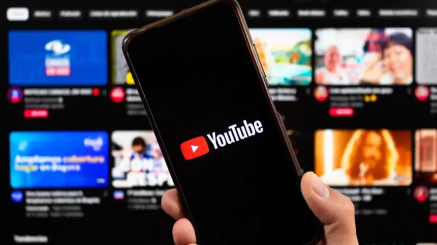 logo of YouTube,