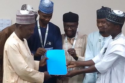 Alumni unveil development strategy
