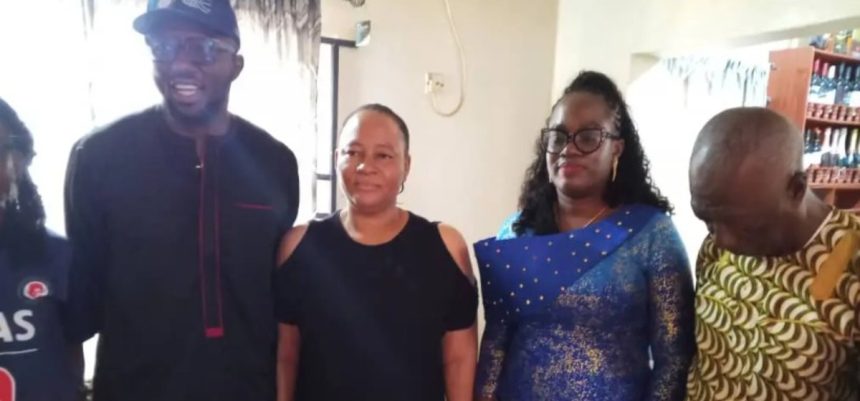 Mother of slain CEO of Fish Magnet Group, Martins Ifesinachi Onyekesi, Mrs Esther Chinyere Onyekesi and representatives of Soludo's support group during the condolence visit