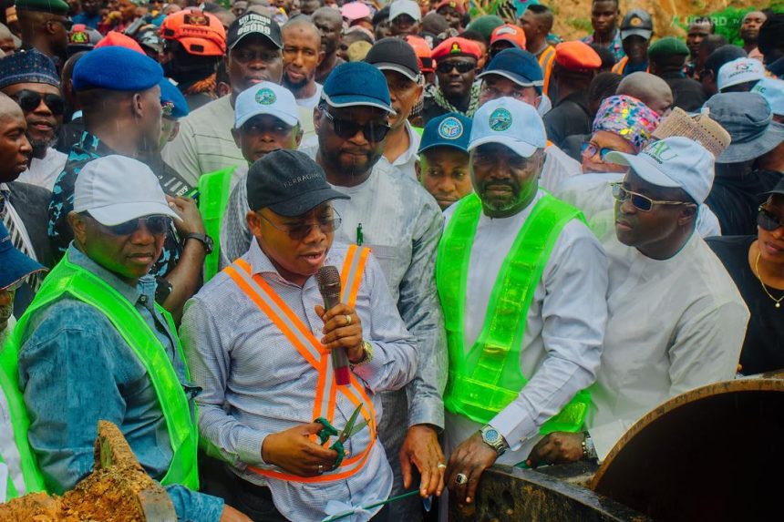 Ahmed Ododo during the commissioning of the Unosi-Odonto-Ogigiri road,