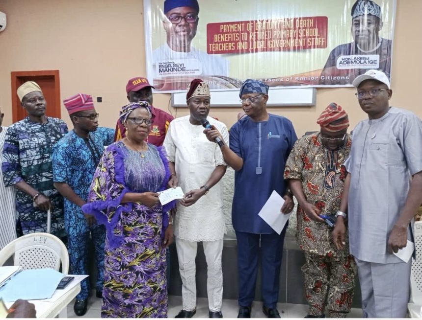 Chairman Local Government Staff Pension Board, Akeem Ige with members of NUP,