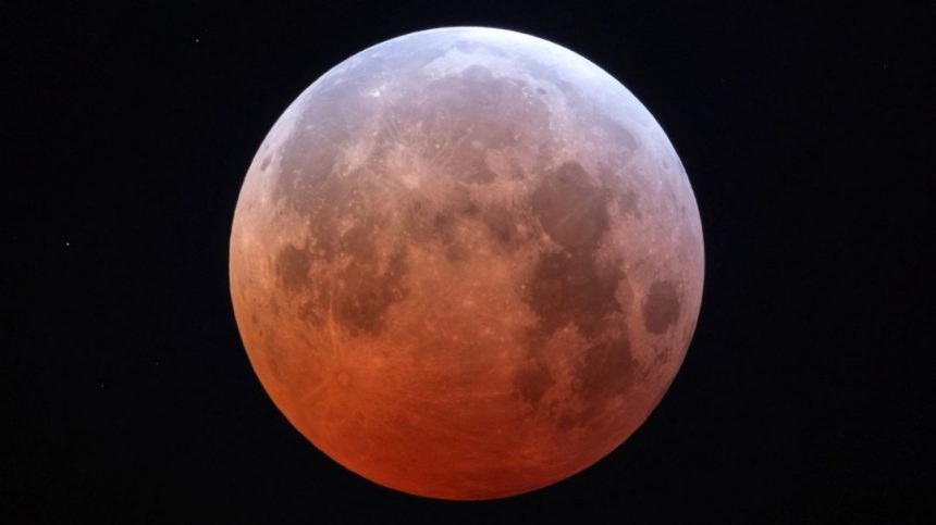 Total Lunar Eclipse