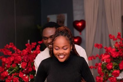 Nigerian singer, Oludipe Oluwasanmi David, popularly known as Spyro, who proposed to his partner, Janet Atum whom he met in night club