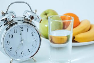 Timer, fruit and drink to survive fasting without ulcer