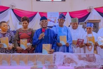 Arogbofa at 87th birthday celebration and the presentation of two books