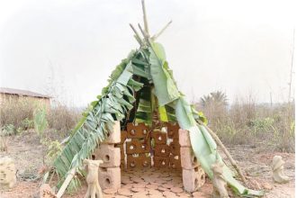Ile Okan (2025), Structure made from reclaimed bricks and hand-crafted clay tiles by Bisila Noha