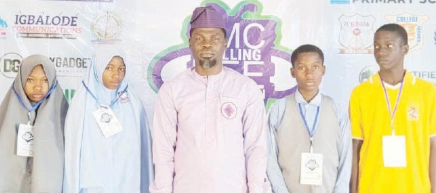 From right, Kharashi Habeebullah (second runner-up), Sirajudeen Abdurrahman (overall winner), Oyo State Coordinator (Waali) of The Muslim Congress, Ustadh Idris Muhammad, Adeleke Sururoh (first runner-up), and Olanrewaju Semiah (third runner-up), during the presentation of winners at the 2026 TMC Oyo State Spelling Bee competition, held in Ibadan.