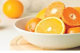 Eating oranges