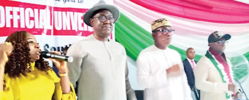Assistant General Secretary, National Association of Nigerian Nurses and Midwife; Comrade Nanman Philemon Kash, Presidential candidate of Accord; Dr Gbenga Hashim, Presidential Candidate of the Social Democratic Party; Prince Adewole Adebayo, Chairman, Nigerian Labour Congress, Rivers State chapter; Comrade Alex Agwanmor at the alliance meeting of the SDP, AAC and Accord on Saturday.