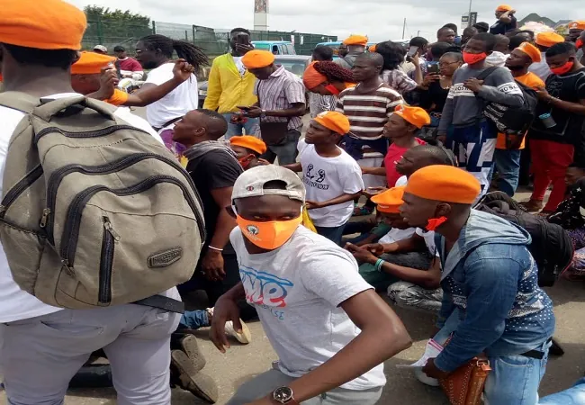 DSS, Protest, osogbo, Youths under #RevolutionNow