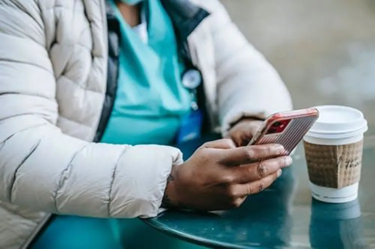 Benefits of Mobile Trading Apps As a Trading Tool
