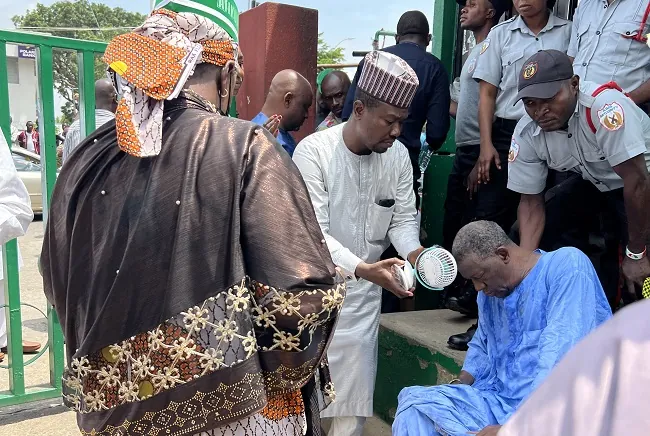 Man collapses at Atiku