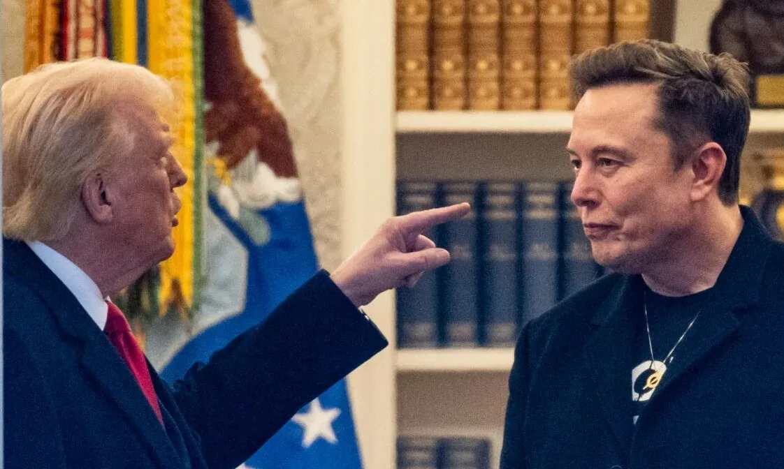 Donald Trump talking to Elon Musk,